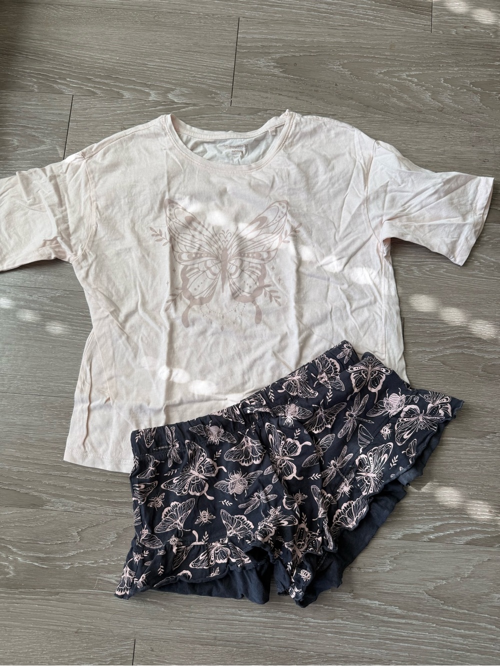 Pajama Top & Shorts Set in Light Pink and Navy